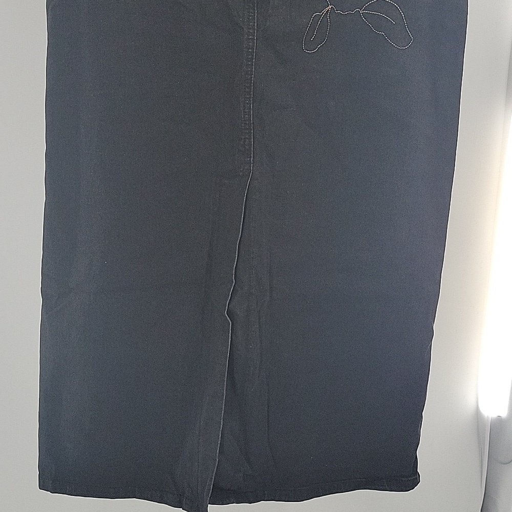 Black Denim Maxi Skirt with Floral Embroidery - Picture 10 of 16